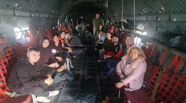 cutremur turcia mae alti 13 cetateni romani au fost imbarcati cu succes in vederea repatrierii