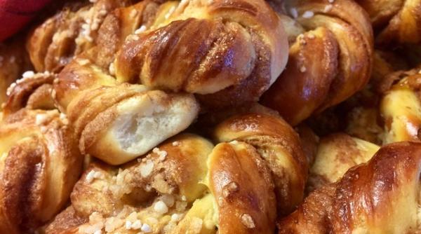 kardemummabullar reteta cum se prepara chiflele suedeze cu cardamom