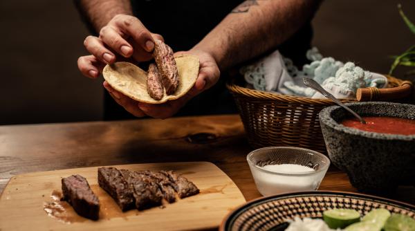 cand ar putea ajunge carnea sintetica in farfuriile noastre