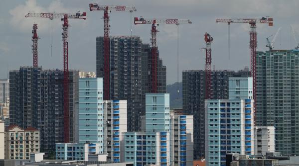 s a construit in romania la fel ca in turcia chirieac avem standarde de constructie ridicate ca te mai fura la finisaje e altceva