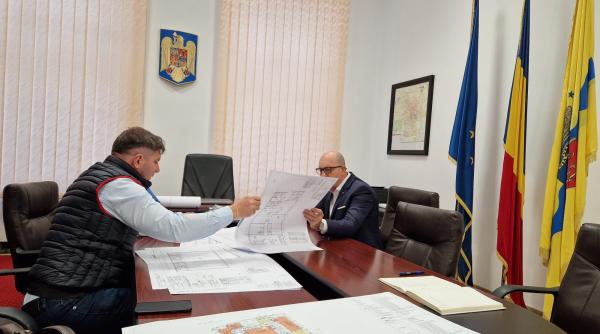 cutremur 13 februarie 2023 viceprimarul aradului scaunul a pornit brusc in stanga si inapoi draperiile au trosnit si au inceput sa se balanseze