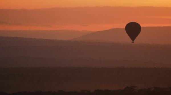fortele aeriene au detectat un balon suspect pe cerul romaniei doua aeronave mig 21 lancer au fost trimise catre tinta
