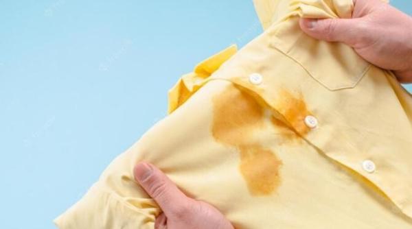 indeparteaza o pata de grasime de pe haine fara sa le speli murdaria va ramane amintire