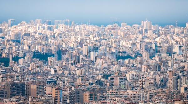 banii din liban sunt blocati in banci violente stradale distrugeri si incendieri