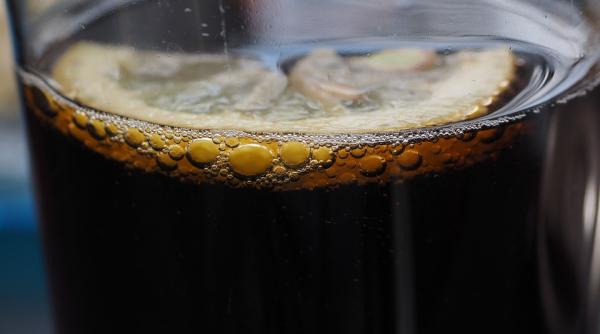 ce se intampla daca renunti complet la sucurile carbogazoase cele 6 efecte uimitoare scapi de 27 de kilograme intr un an