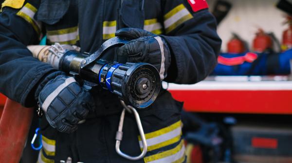 sfaturi utile stingerea unui incendiu la masinile electrice