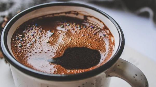 cafeaua este de doua feluri cafeaua lui dumnezeu si cafeaua diavolului tie care iti place