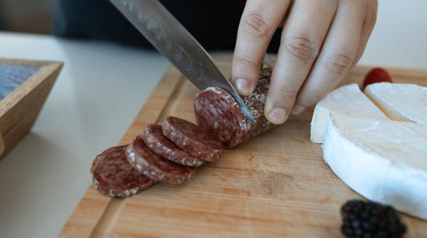 gluma saptamanii ce este salamul mendeleev video