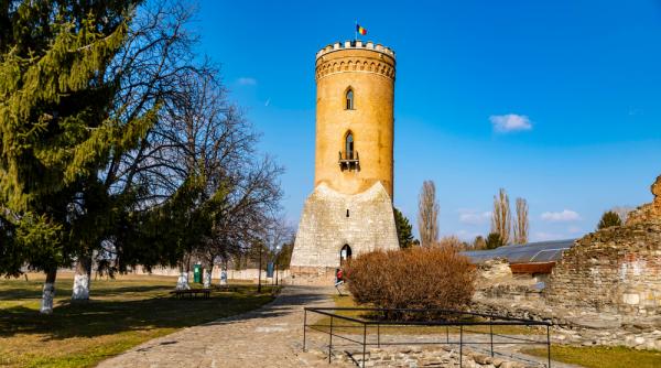 barbat mort dupa ce a cazut din turnul chindiei