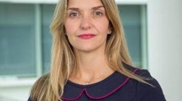 claire wisbey bat investim peste 300 de milioane de lire sterline anual in cercetarea si dezvoltarea noilor produse din tutun si nicotina