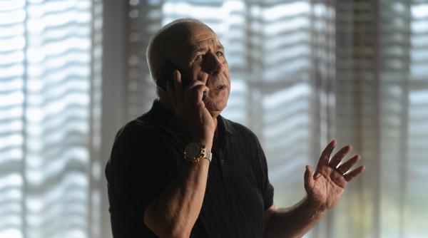 george mihaita actorul care il interpreteaza pe bebe macelaru in serialul clanul oprit pe strada de oameni dumneata la cimitir o sa pleci tatutu