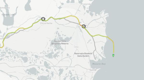 dovada ca pe bastroe intra nave cu pescaj de peste 5 metri ce se intampla la gura de varsare a canalului foto