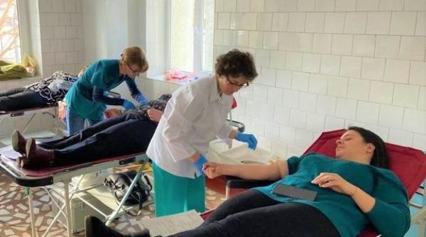 galati sute de persoane din mediul rural donatori de sange