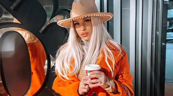 e clar ca l a invatat cineva sa faca asta anda adam la pamant in scandalul legat de casa in care a locuit m a injurat cu eveline langa mine copilul meu nu mai stia cum sa reactioneze