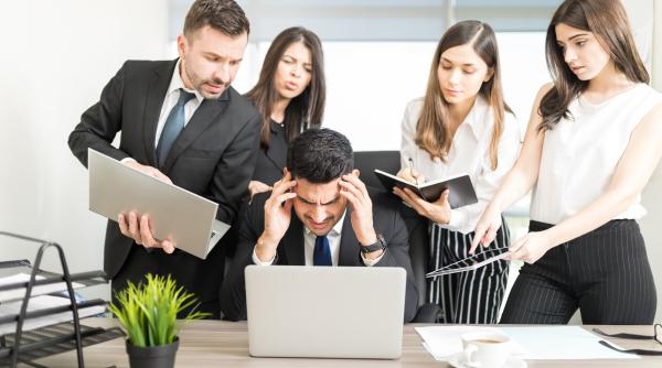 burnout ul boala corporatistilor psih radu leca te ingenuncheaza companiile sunt pline la job nu mai esti tata sau sotul bun de acasa