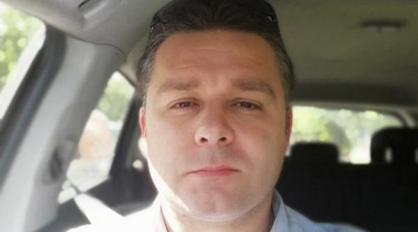 ciprian ciucu s a incurcat de o panglica patrick andr de hillerin eu remarcasem doar ipocrizia declaratiei ca a fost fara tv