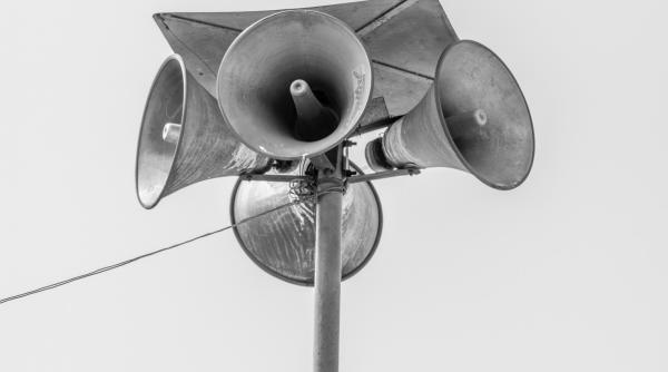 pe 1 martie vor suna sirenele in romania semnalele de alarmare a populatiei si semnificatia acestora