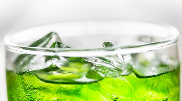 apa cu clorofila trend pe tik tok e bine sa bem asa ceva