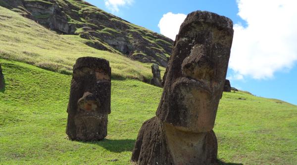 pe insula pastelui a fost descoperita o noua statuie misterioasa moai video