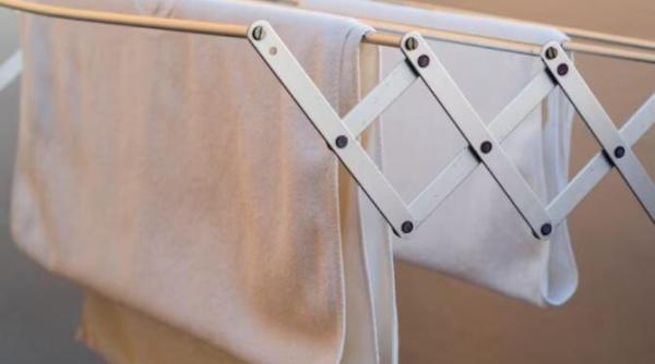 usuca hainele in 10 minute cu trucul cearsafurilor nu ai nevoie de uscator