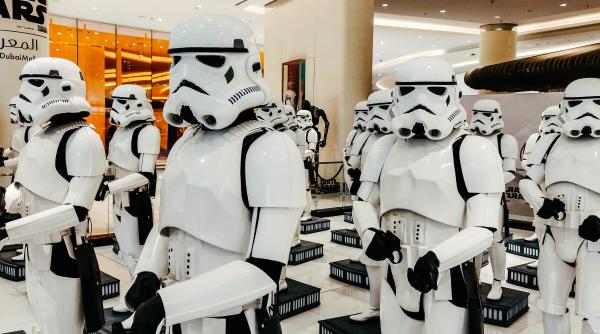 guvernul regatului unit a angajat scriitori sf pentru a prezice cum va arata cel de al treilea razboi mondial