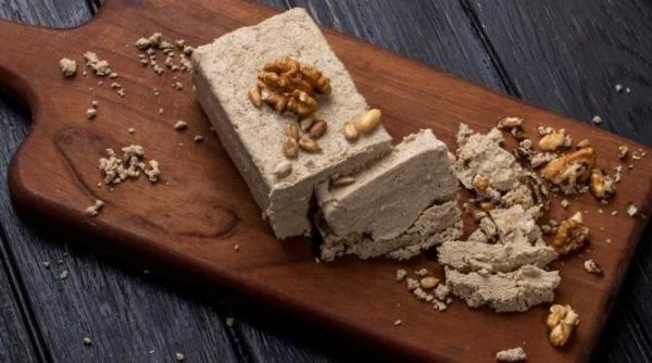 dulciuri de post halvaua bomba pentru sanatate ce se intampla in corp dupa ce o mananci amalia arhire are multe grasimi ingrasa foarte mult