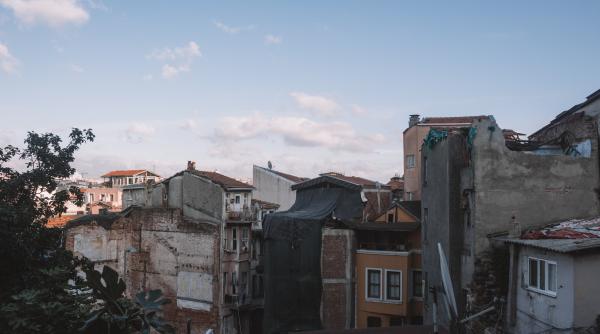 cauzele cutremurelor diferenta dintre cutremurele induse si cutremurele de placa tectonica