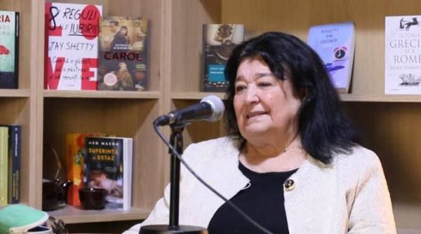 ma chema militia in fiecare saptamana sa dau o proba la masina de scris cleopatra lorintiu despre cenzura din perioada comunista am rescris de cinci ori romanul