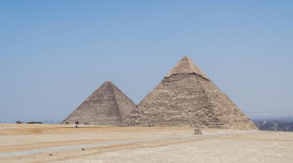 un coridor secret lung de 9 metri descoperit in marea piramida din giza