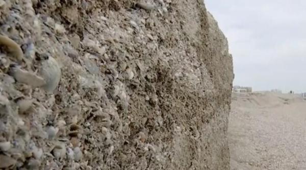 haos pe noile plaje din mamaia dunele de nisip sunt inalte de 2 metri la malul marii de ce nu se intampla asta si n eforie nord