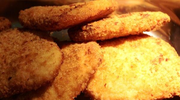 snitel in crusta de parmezan reteta elvetiana pentru weeknd gustul delicios iti va da o stare de bine instant