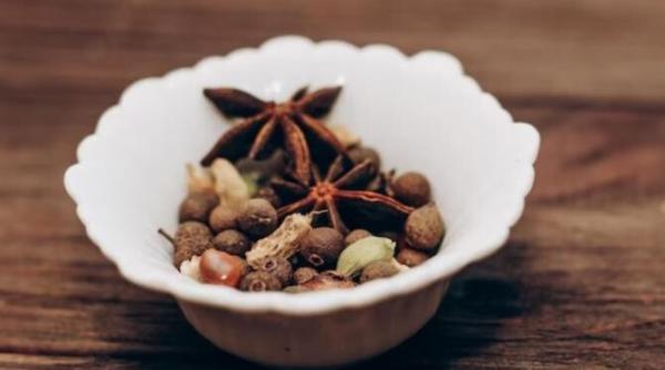 secretele medicinei traditionale iata cateva medicamente naturiste care sunt in fiecare bucatarie