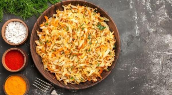 ingredientul original care transforma varza inabusita intr o capodopera culinara