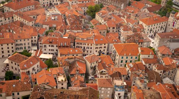 muntenegru presedintele djukanovic a dizolvat parlamentul