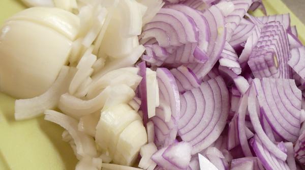 cum se taie corect ceapa secretul unui mare bucatar