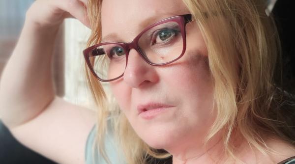 in capul meu era doar sa aduc ban sa avem cu ce umple frigideruli tania popa lupta grea pentru de familia ei dupa moartea tatalui toate au venit la gramada