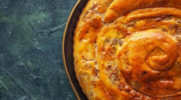 placinta umpluta cu peste