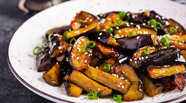 3 retete de post cu vinete