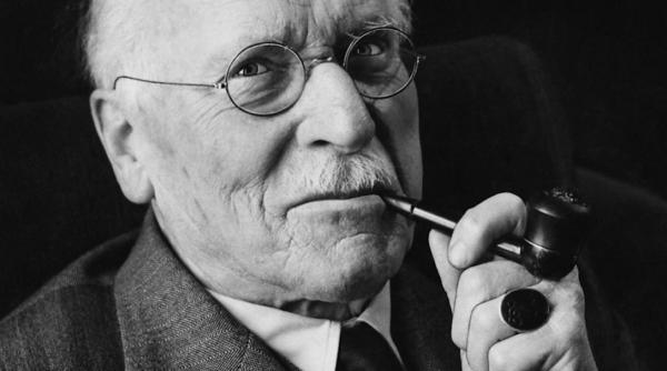 sfaturile lui carl jung pentru a razbi in viata privilegiul unei vieti este sa devii cine esti cu adevarat