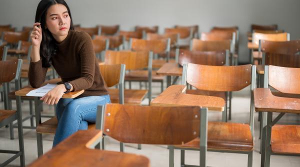 eliminarea admiterii la liceu prin examen propusa de consiliul economic si social