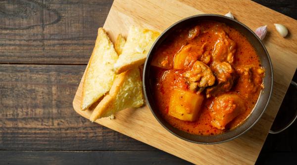 gulas austriac reteta pe care toti musafirii ti o vor cere dupa ce o vor gusta