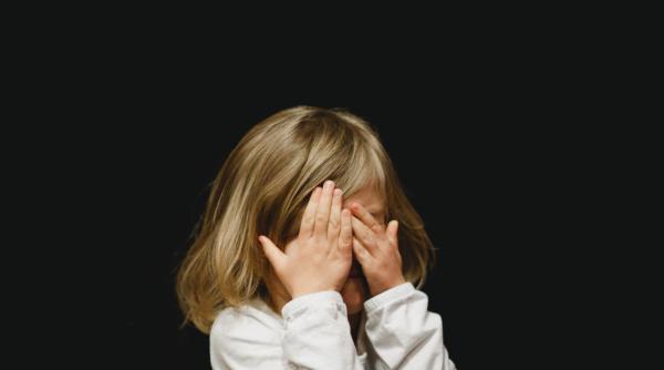 ce simte copilul in timpul divortului psiholog radu leca elementele care duc la aparitia traumei care se va accentua in timp video