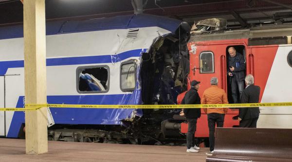 presiune pe grindeanu dumitru anchidin fost director cfr calatori compania are cel mai defectuos si dezastruos management butoi cu pulbere la care s a aprins fitilul