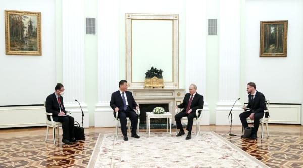 putin spune ca rusia si china nu formeaza o alianta militara