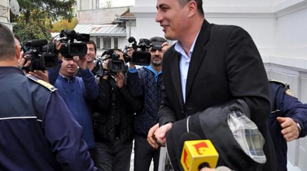 avocatul crina radu discutie cu mai multi preoti despre locul unde e elodia unul din ei mi a spus si cum o vede video