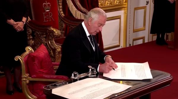 evacuarea printului harry a fost doar inceputul ce planuieste regele charles