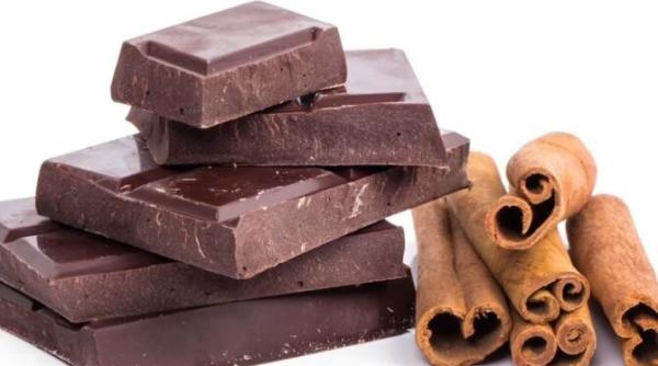 ciocolata neagra aduce beneficii nepretuite iata cinci motive sa o consumi