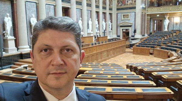 fost sef cia propune unirea republicii moldova cu romania titus corlatean psd nu cred ca vom mai intalni in viitor un astfel de moment istoric