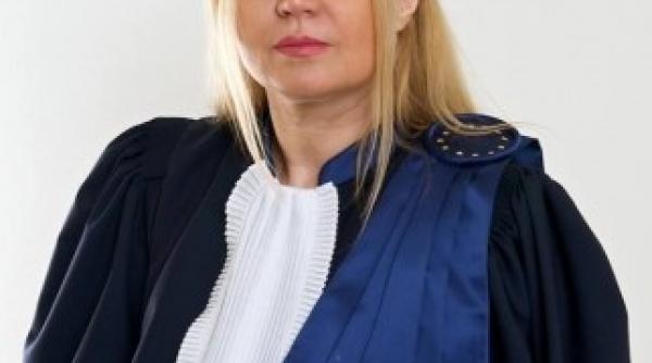 iulia motoc a castigat selectia pentru curtea penala internationala cpi