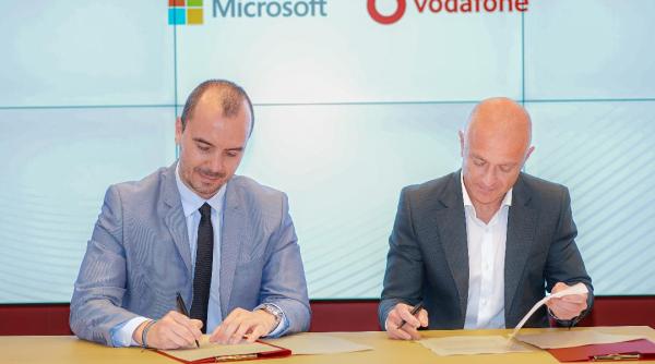 vodafone si microsoft isi unesc fortele pentru a accelera digitalizarea sectoarelor public si privat din romania